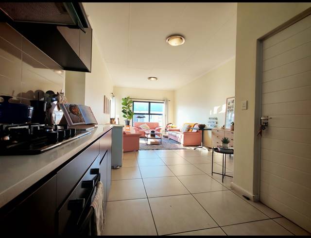 2 BEDROOM APARTMENT TO LET IN GREENSTONE HILL